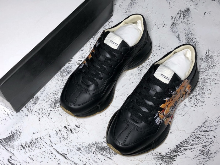 G*u*i1 rhyton sneaker