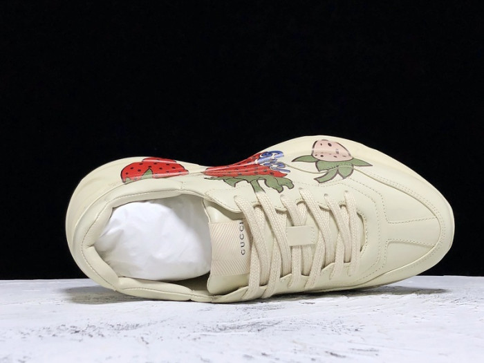 G*u*i1 rhyton sneaker