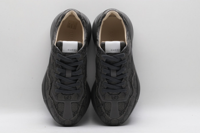 G*u*i1 sneaker