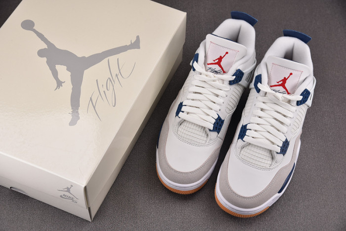 Jordan 4 Retro SB Navy DR5415-100