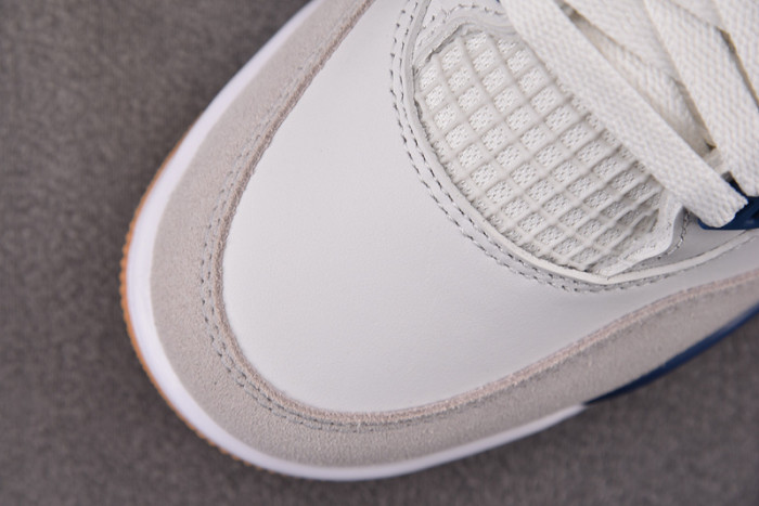 Jordan 4 Retro SB Navy DR5415-100