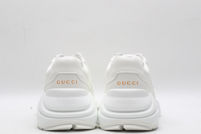 G*u*i1 sneaker