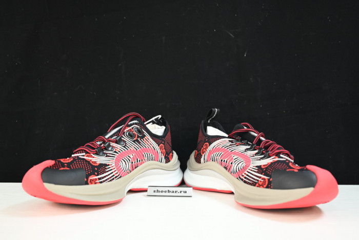 G*u*i1 sneaker