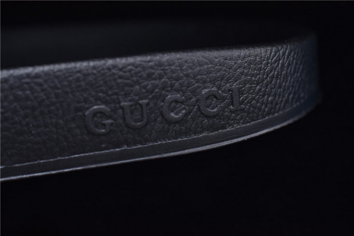G*u*i1 sandals
