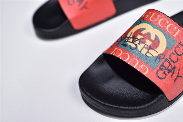 G*u*i1 sandals