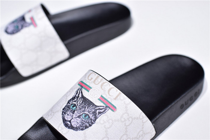 G*u*i1 sandals