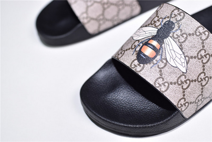 G*u*i1 sandals
