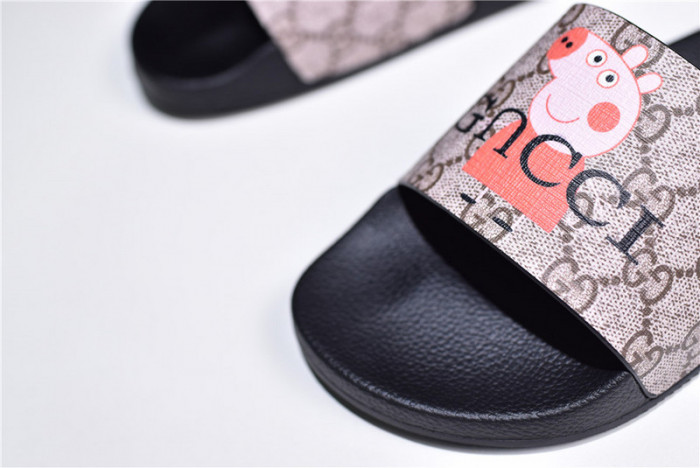 G*u*i1 sandals