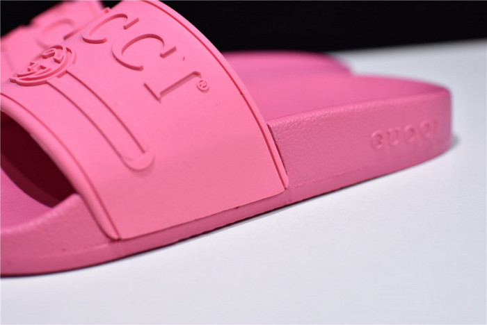G*u*i1 sandals