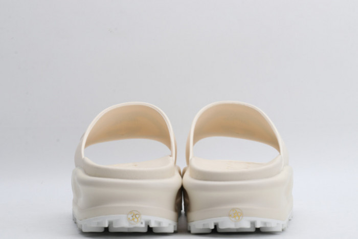 Guc*i slide sandal GUC-100002