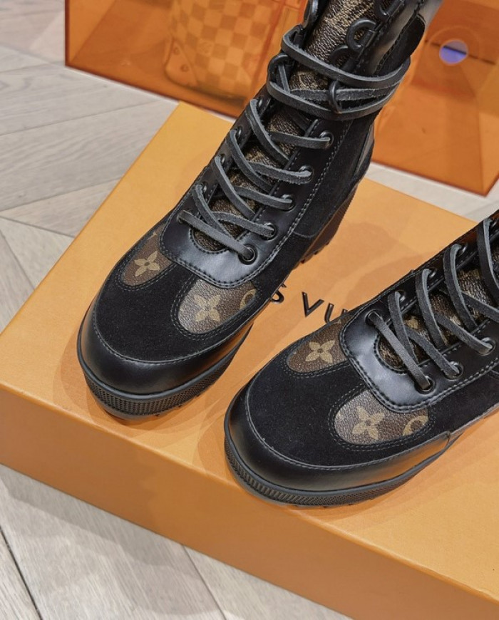 L&V Boot 1AARR115