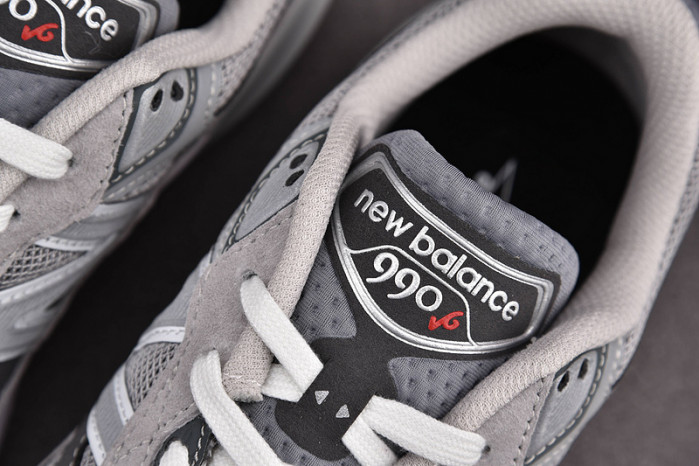 NEW BALANCE 990 V6 NB000015