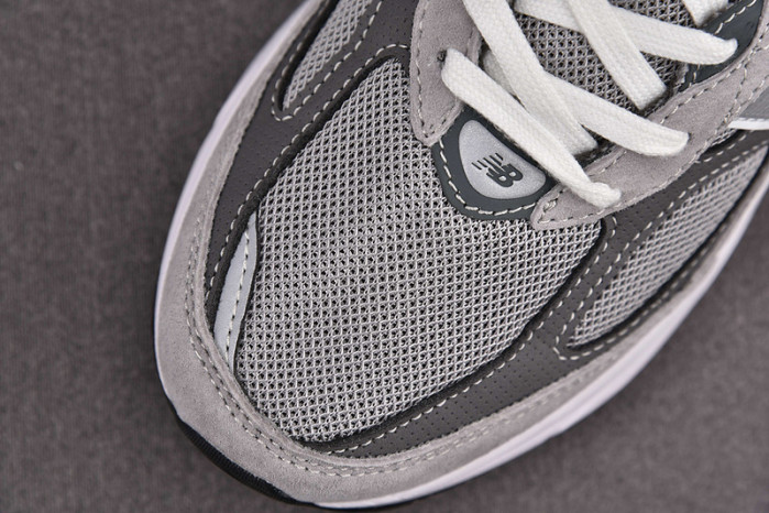 NEW BALANCE 990 V6 NB000015